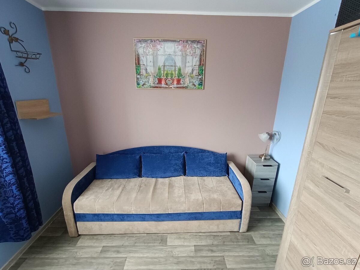SEDAČKA rozkládací + úložný prostor