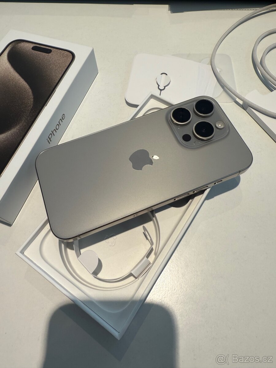 iPhone 15 pro 512 GB přírodní titan