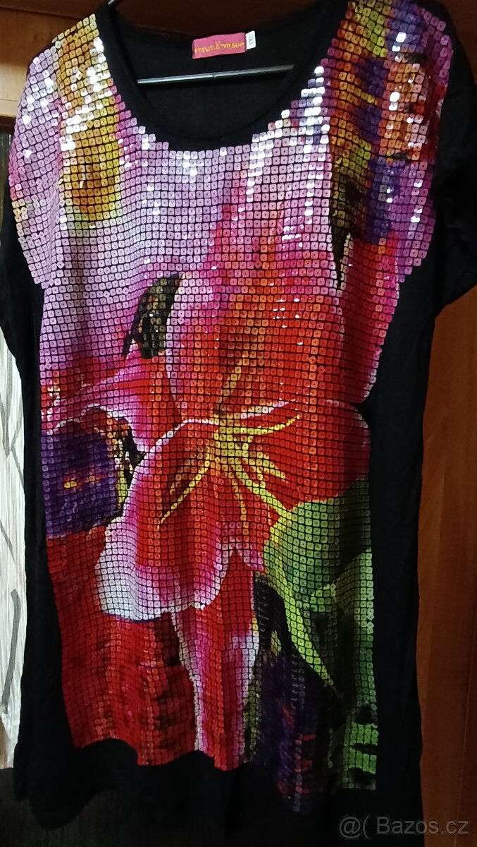 Černá tunika s květem vel XXL nová