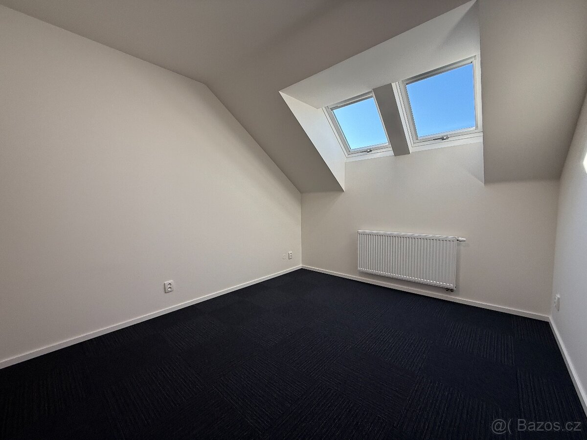 PRONÁJEM KANCELÁŘE O CP CCA 11,70 M2, BRNO – KRÁLOVO POLE