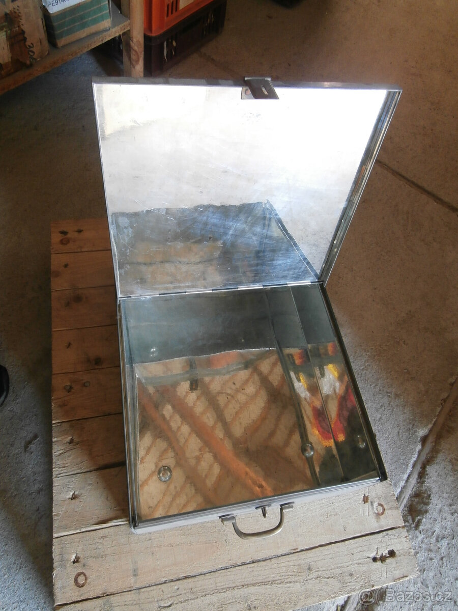 Pokladničky, střádanky, kasičky, kovové skříňky od 199 kč