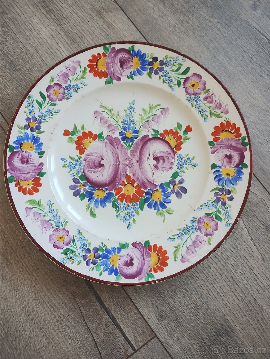 Chodský starožitný keramický talíř F. Míča