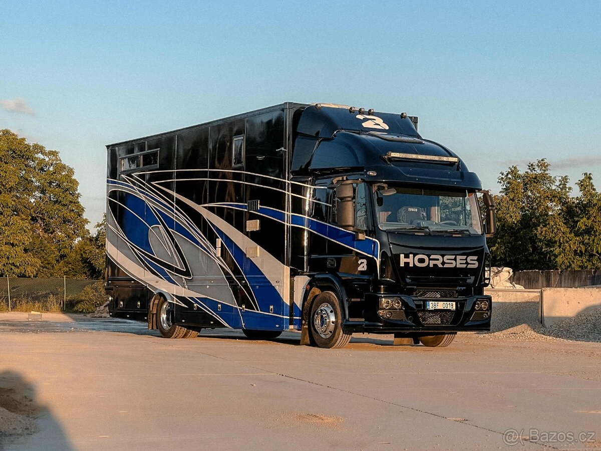 Iveco prepravnik na koně