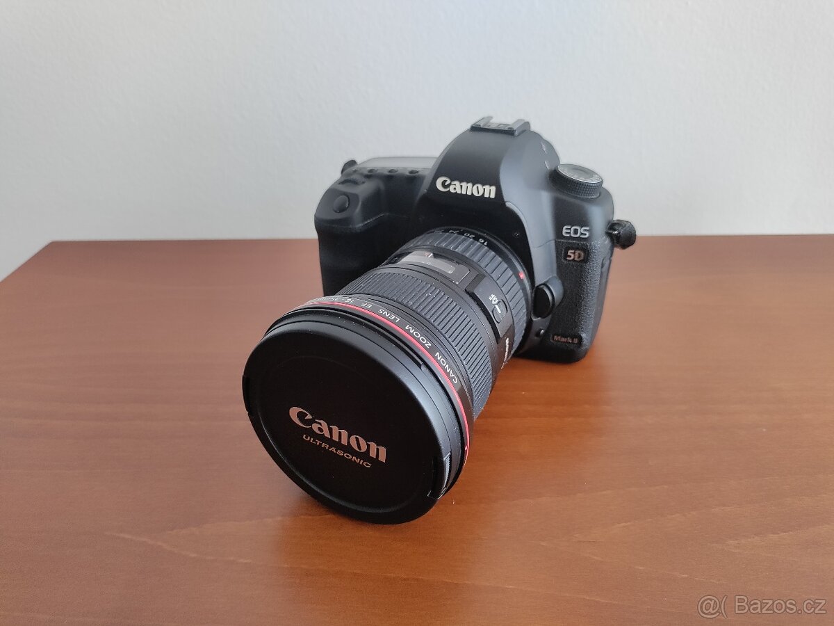 Zrcadlovka Canon 5D s objektivem . Super cena 17 500 Kč