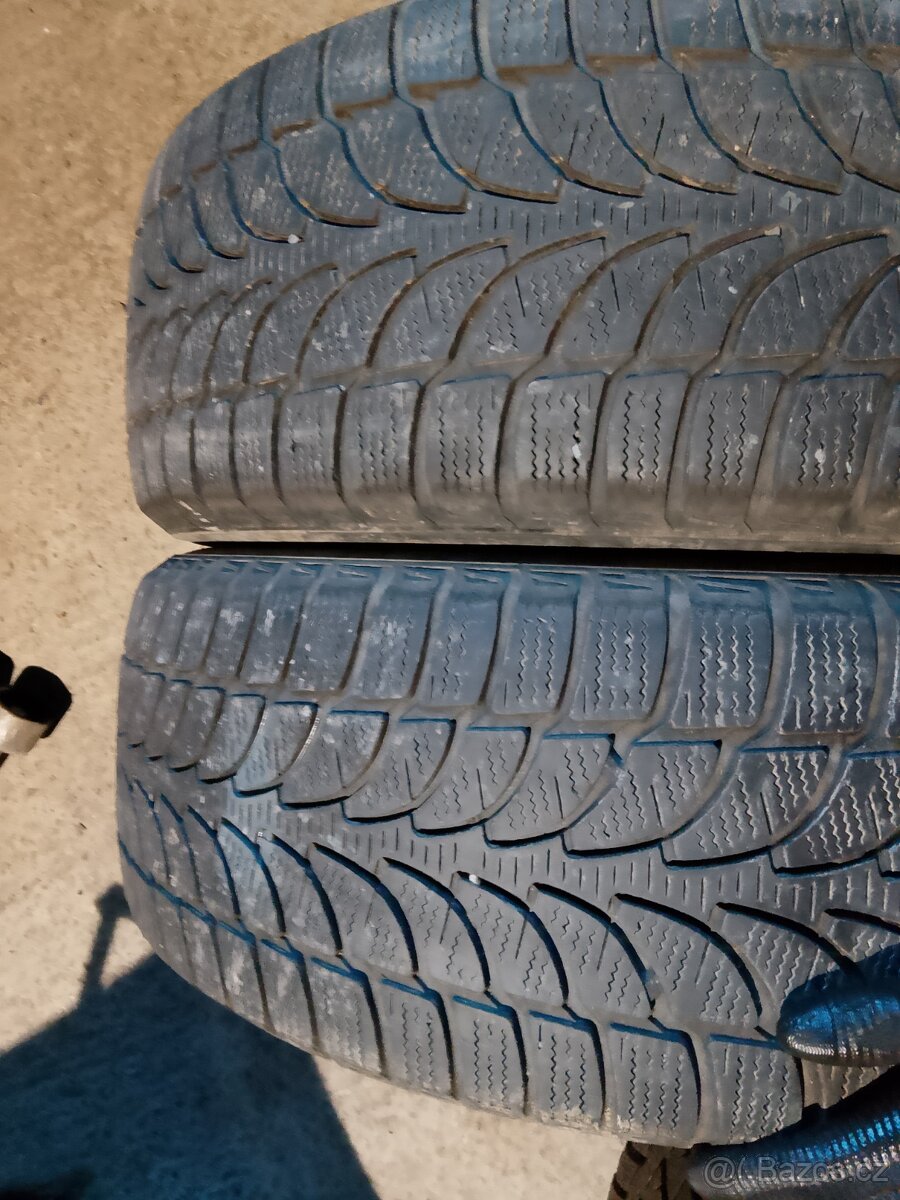 235/60/18 107h Bridgestone - zimní pneu 2ks