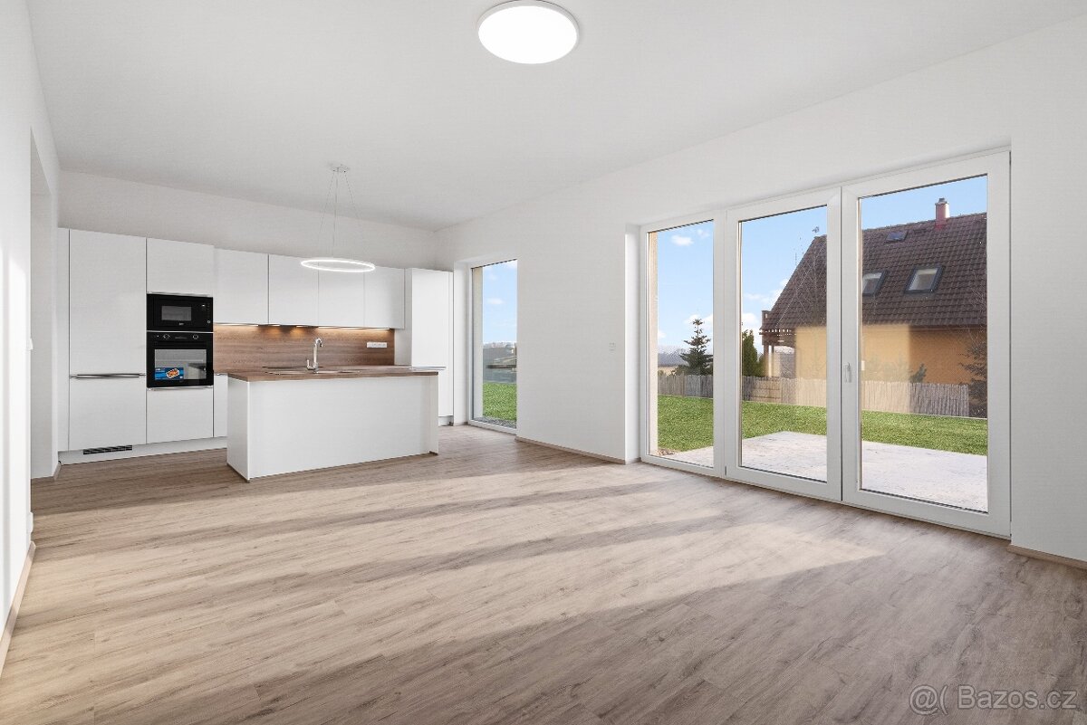 Prodej bytu 4+kk, 109m², pozemek 377m², Křížkový Újezdec