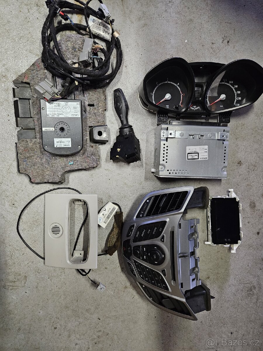 Autorádio s BT modulem Ford Fiesta 2009-