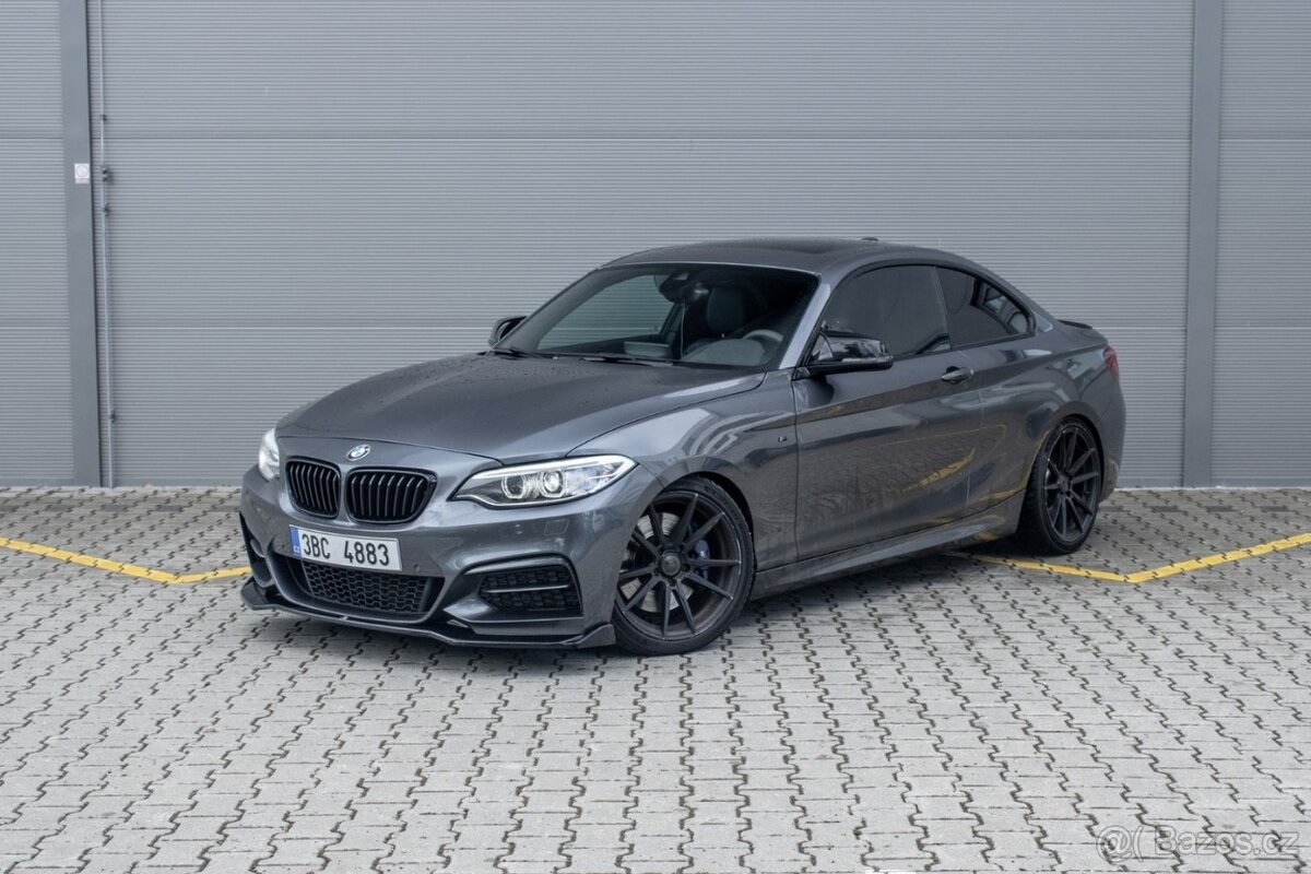BMW M240i xDrive