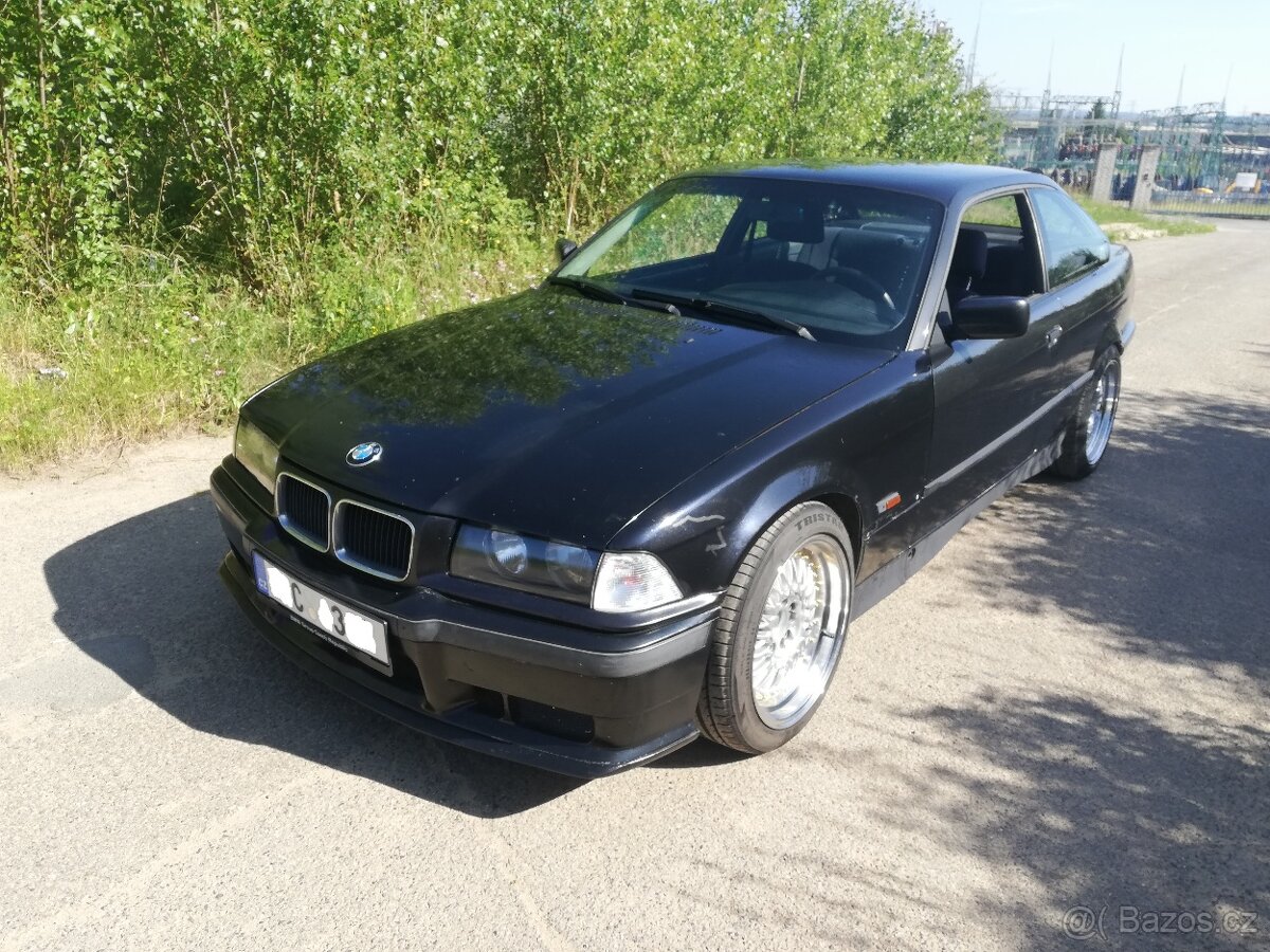 BMW E36 coupe