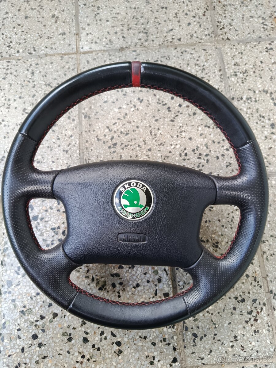 Prodám kožený volant