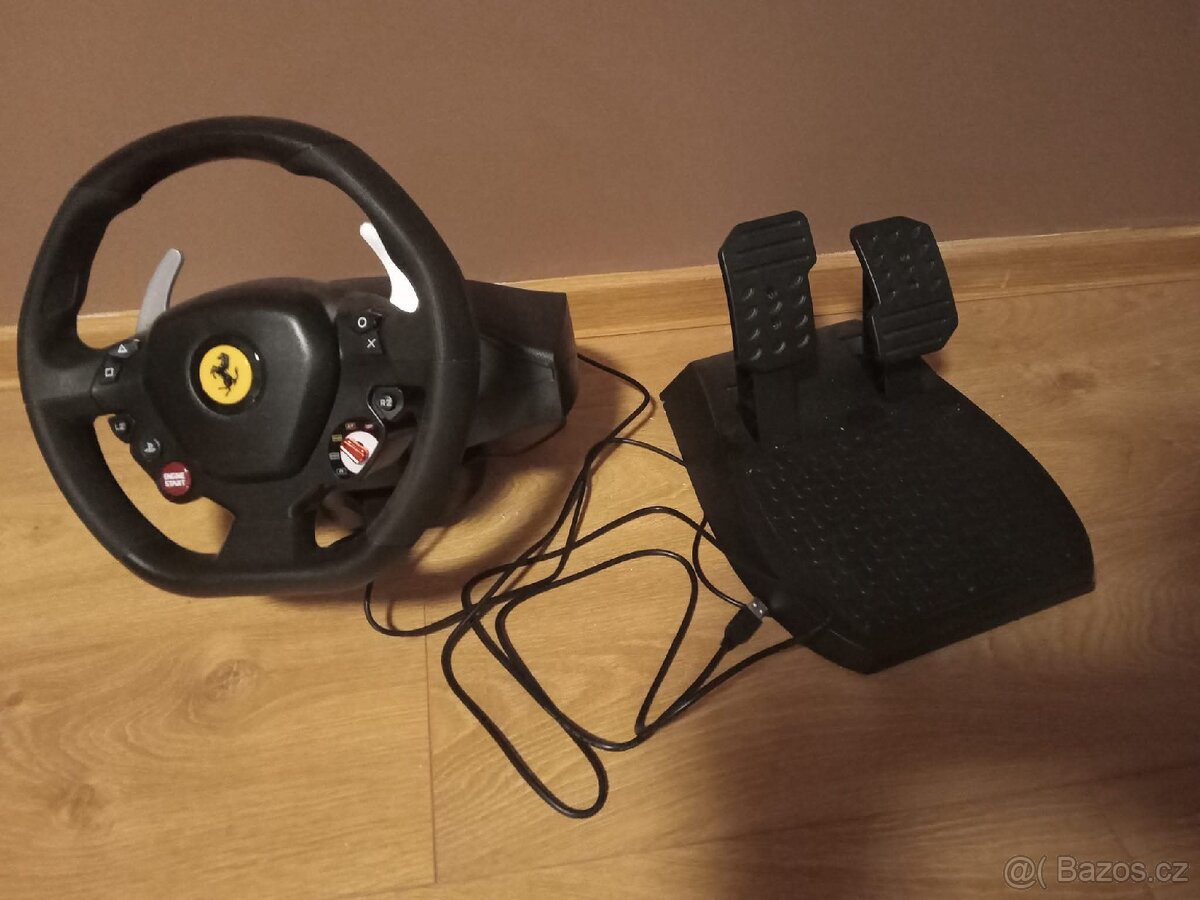Volant +pedály Ferrari
