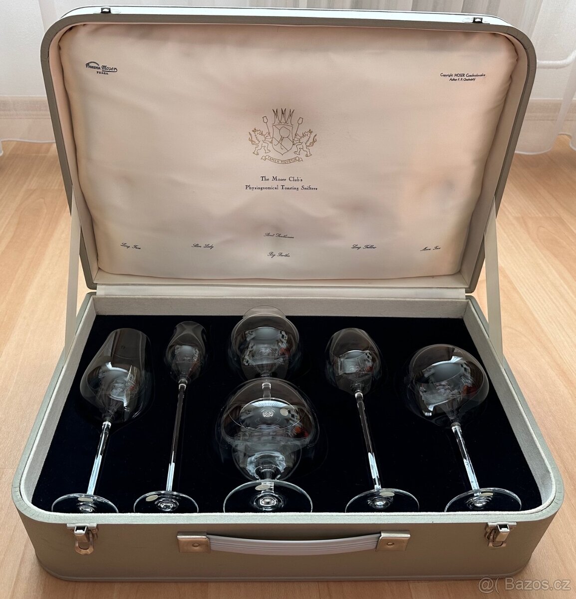 Sada číší The Moser Club´s Physiognomical Toasting Snifters