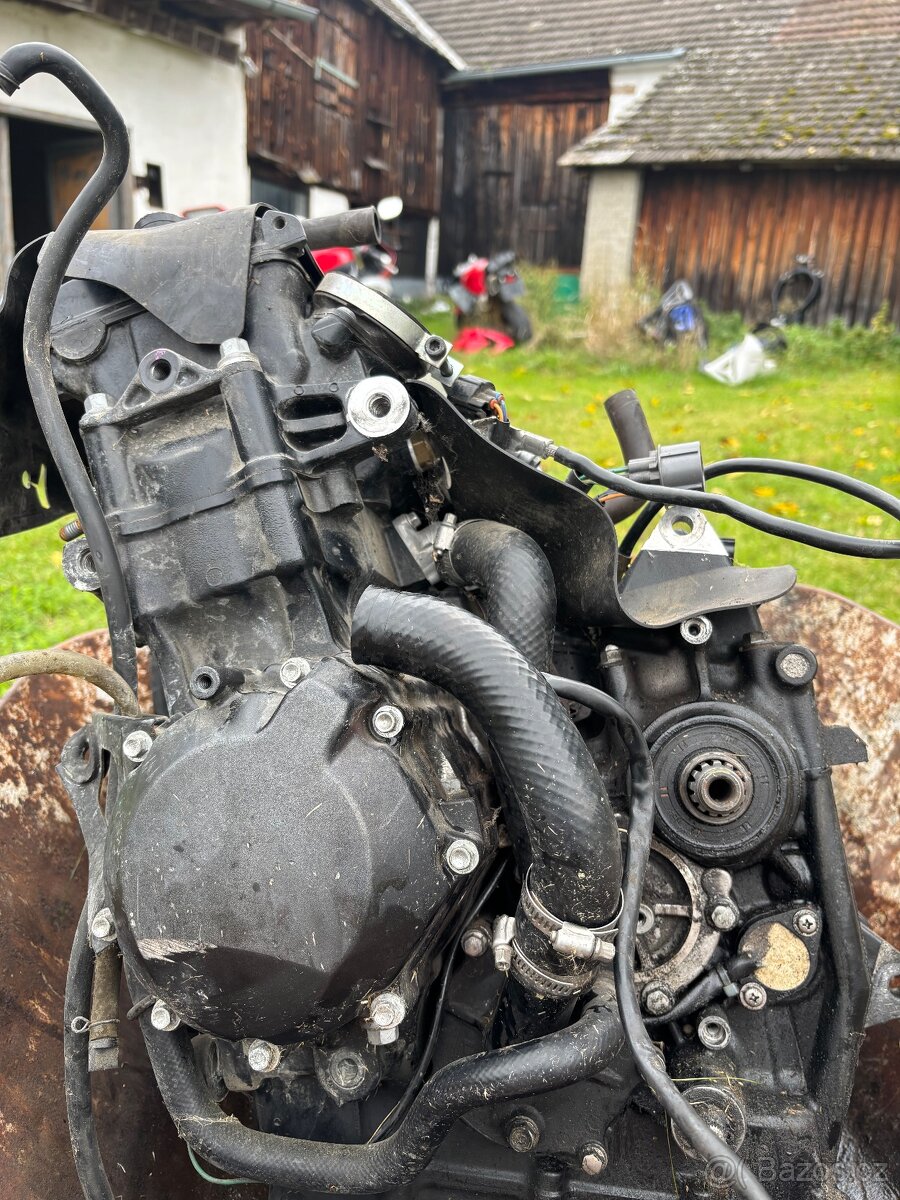 Motor na Kawasaki Zx10R Ninja 08-10 typ ZXT00DE