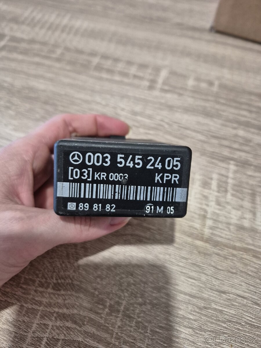 Mercedes Benz W124 benzín