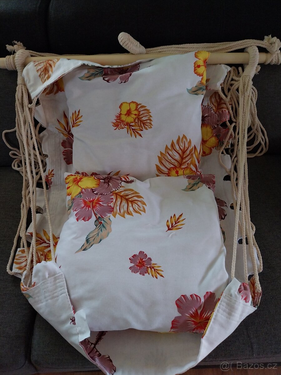 Závěsné houpací křeslo