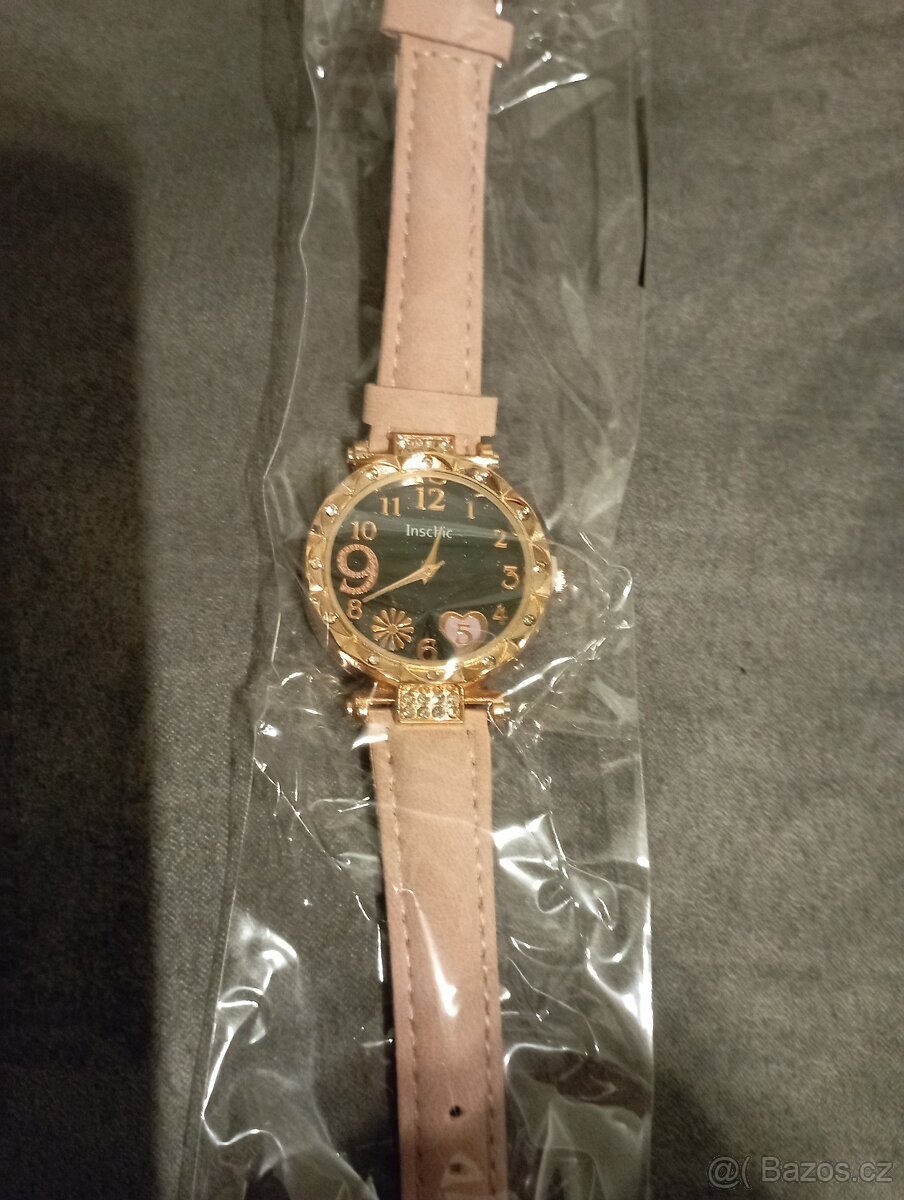 Prodám dámské , dívčí nové hodinky a náramek