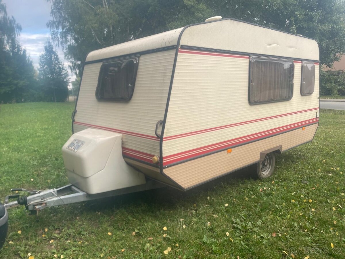 karavan Caravelair 440, BEZ TP, Předstan