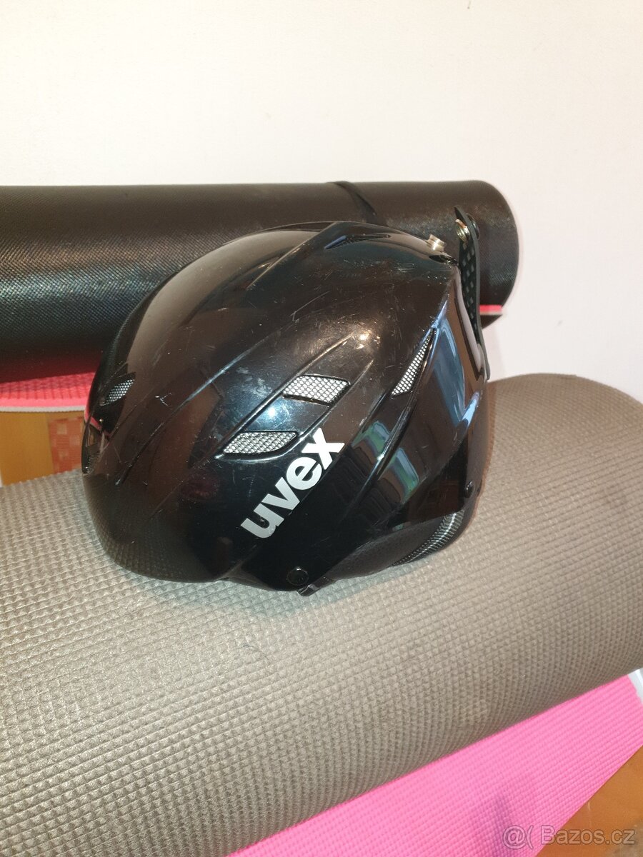 Lyžařská helma detská Uvex vel. 51-56