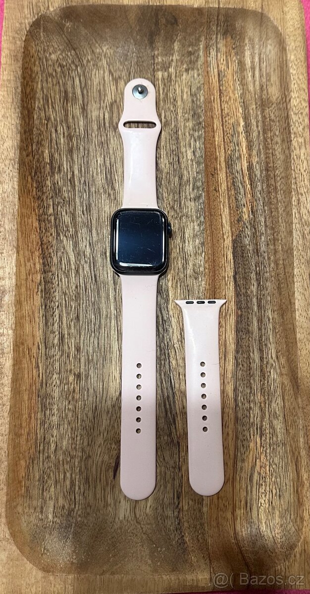 Apple Watch SE 2023