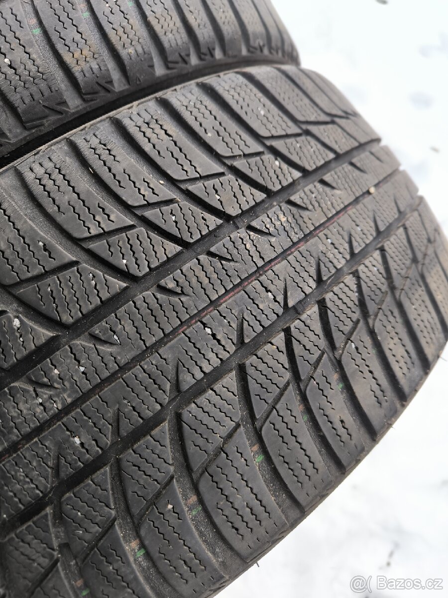 Bridgestone 225/40/18