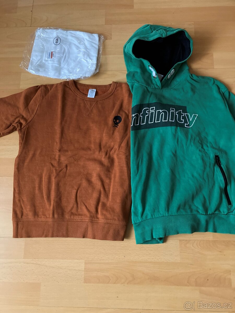 Mikiny z Lindexu, vel. 158