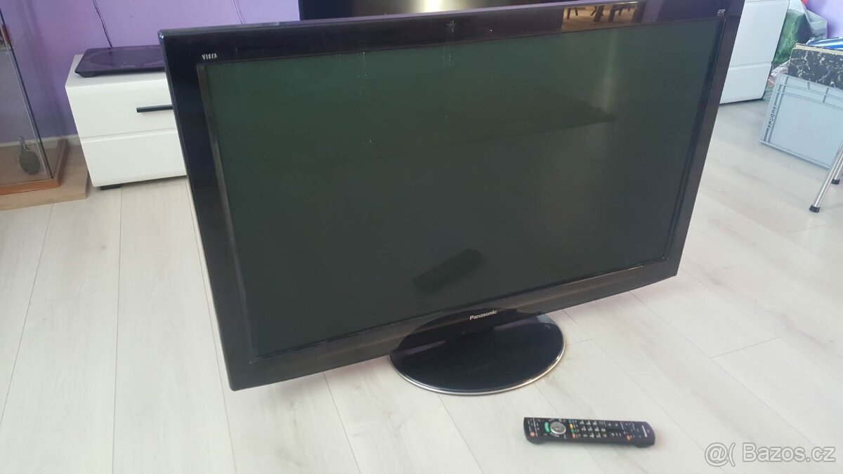 TV Panasonic 107cm