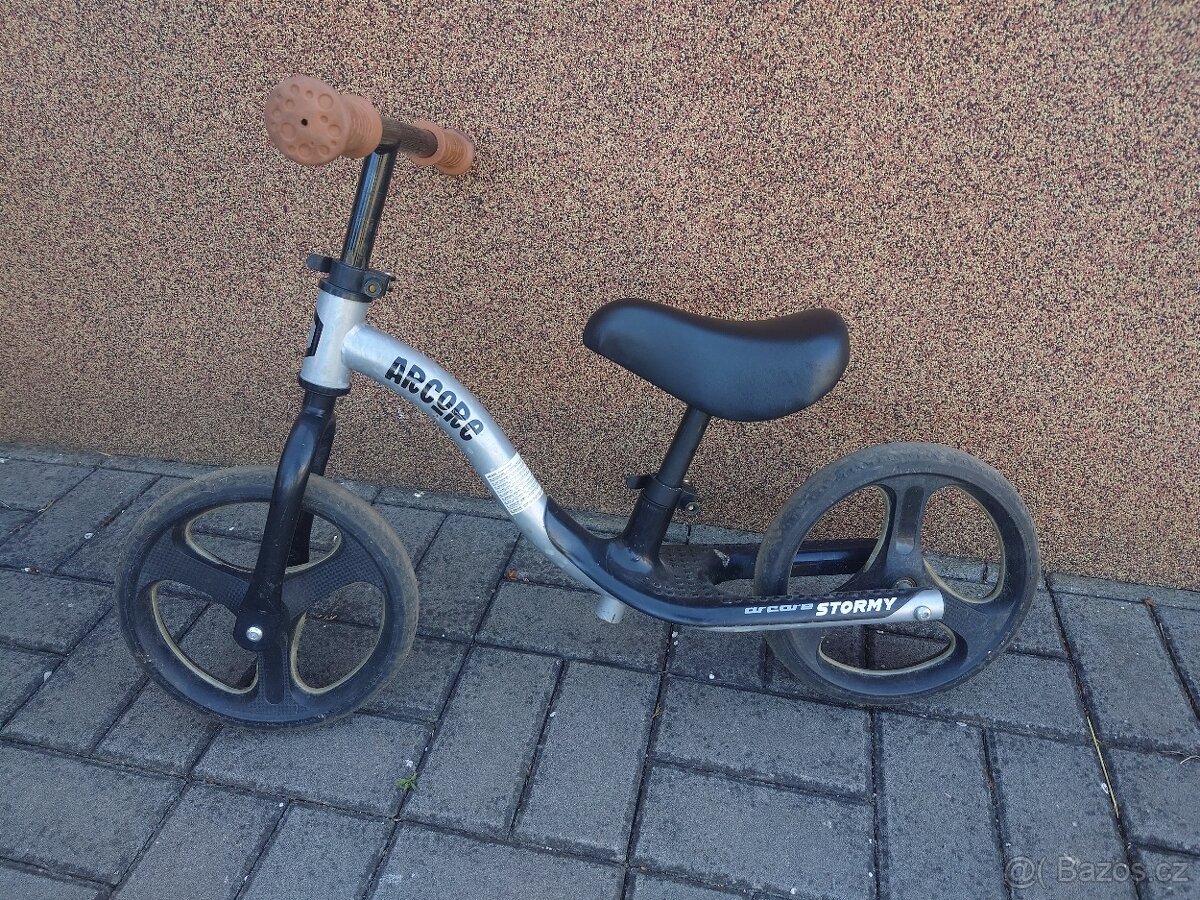 Dětské odrážedlo
