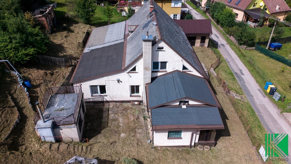 Prodej rodinného domu 220 m², pozemek 1376 m² Bernartice