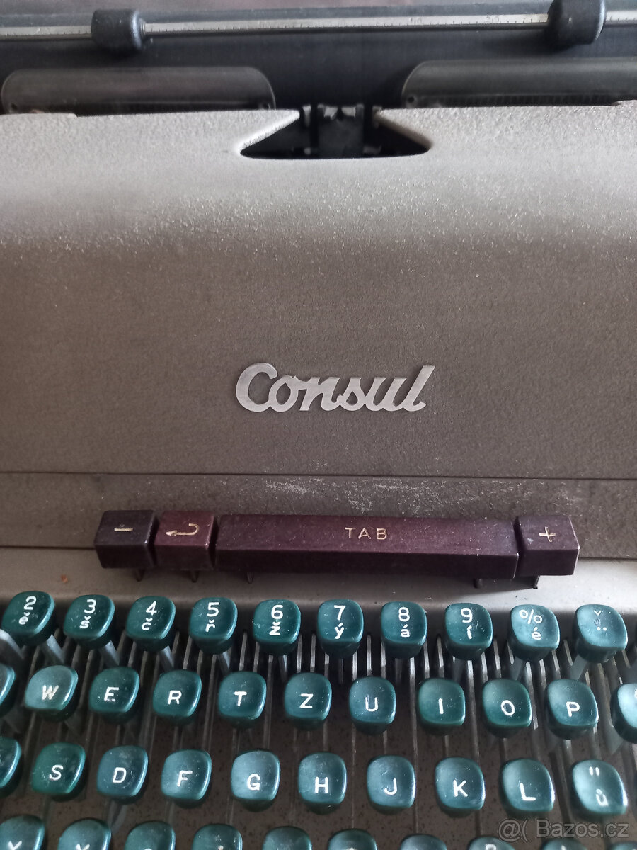 Psací stroj Consul