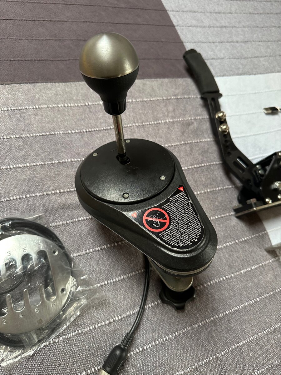 Thrustmaster TH8A