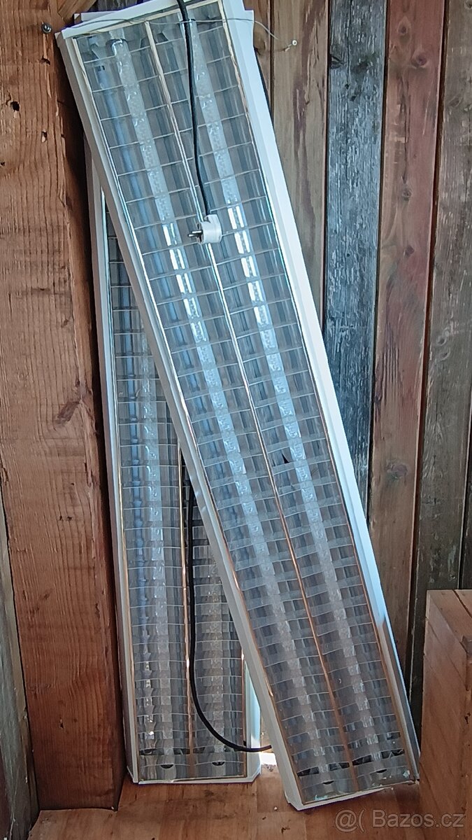 Led stropní světlo.