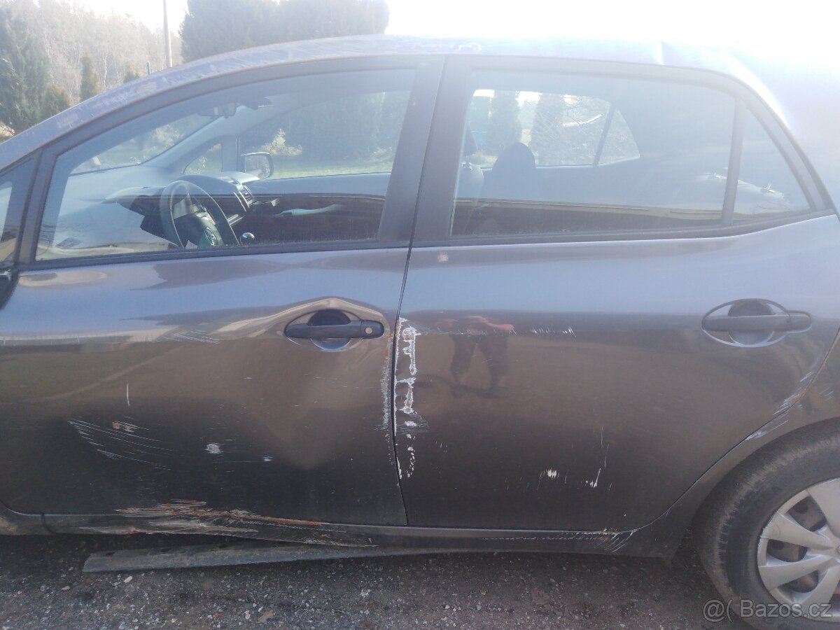 Toyota Auris E15UT - NRE150