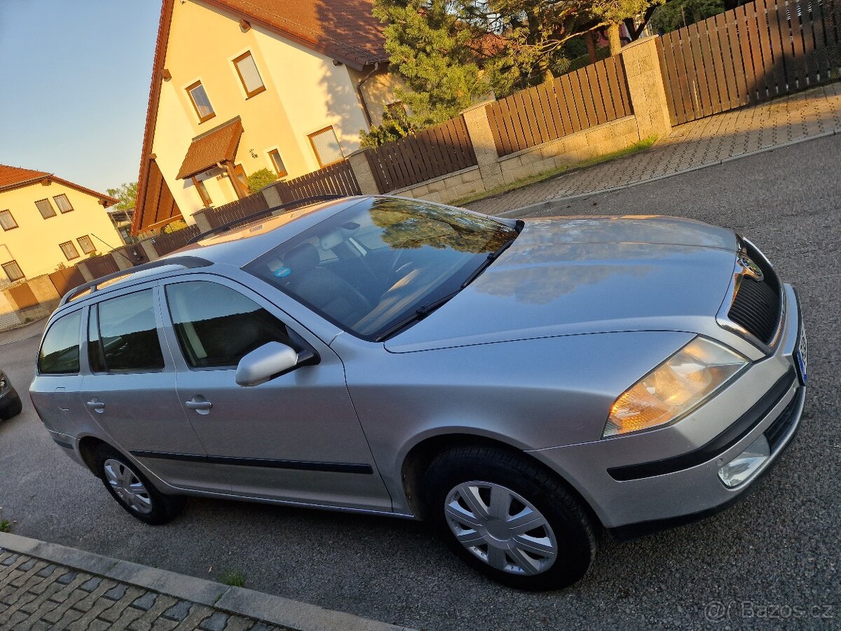 Škoda Octavia II Combi 1.9 tdi 77 kw - Elegance - STK 4/2027