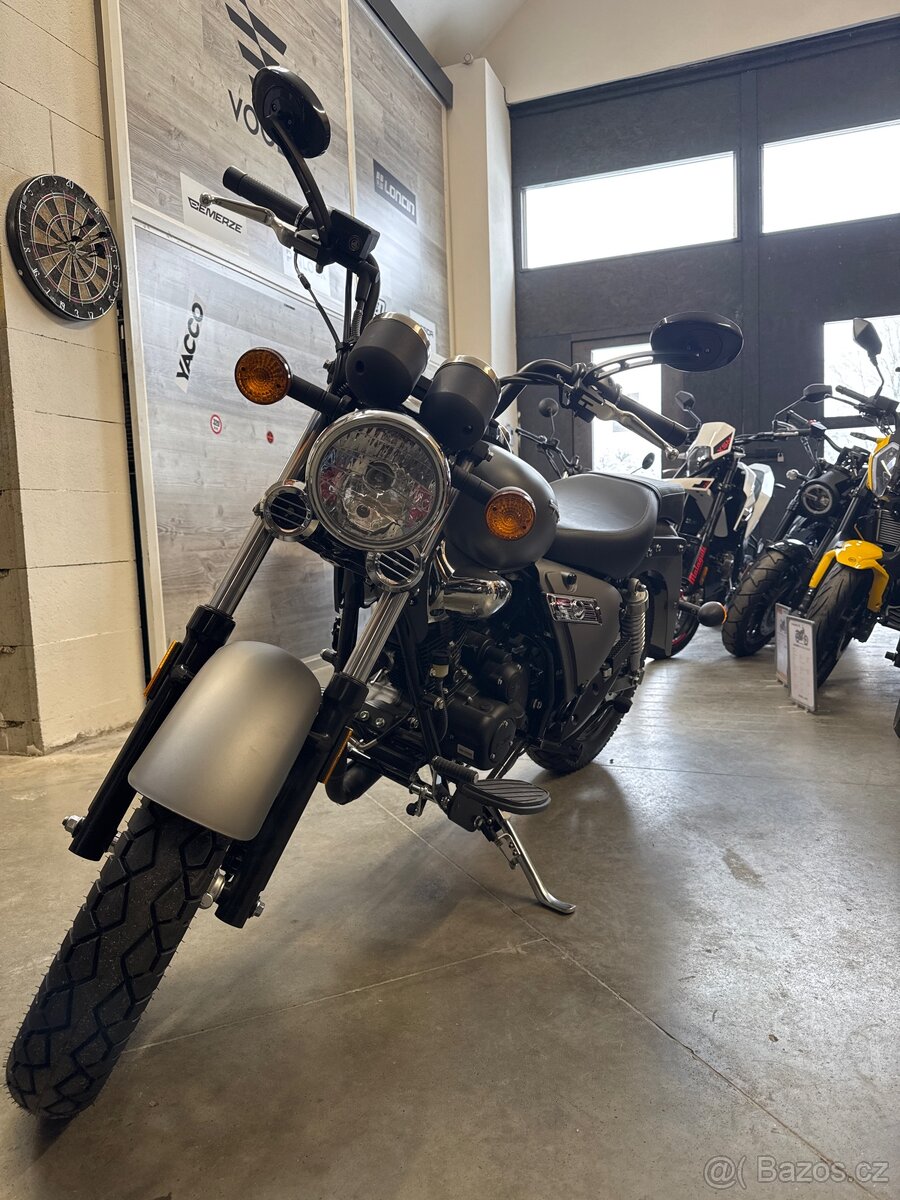 Keeway Superlight 125