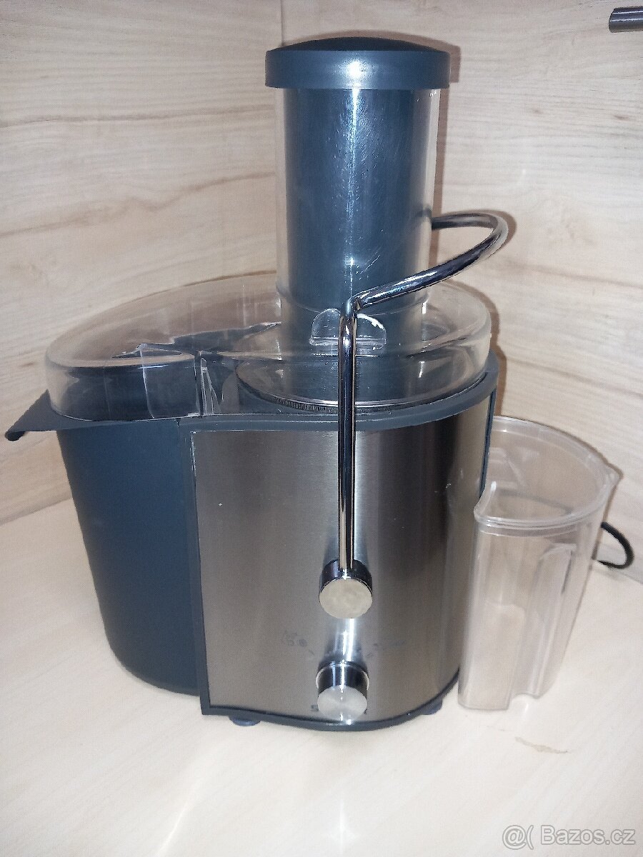 Odšťavňovač Sencor SJE 1055SS