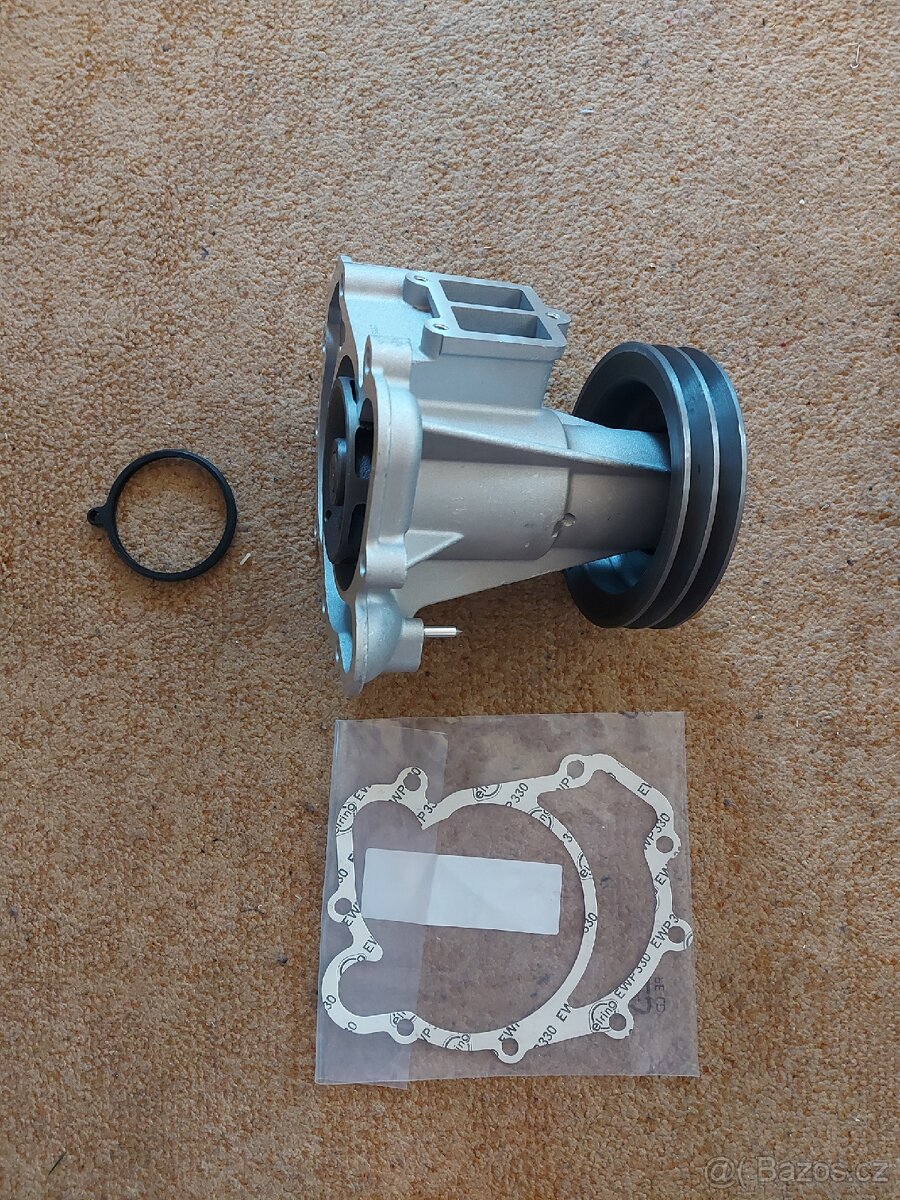 Vodní pumpa Mercedes R/C 107 SL/C V8 W126 380/420/500SEL