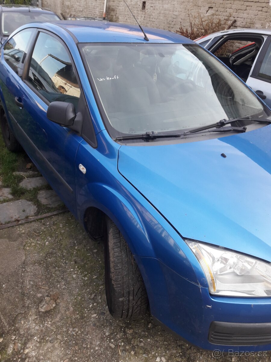 Ford focus 3dveř 1.4 59kw
