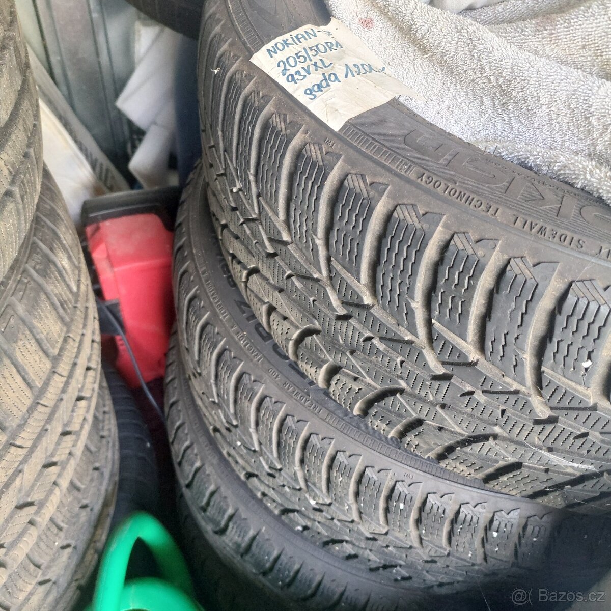 205/50/17 nokian zimní