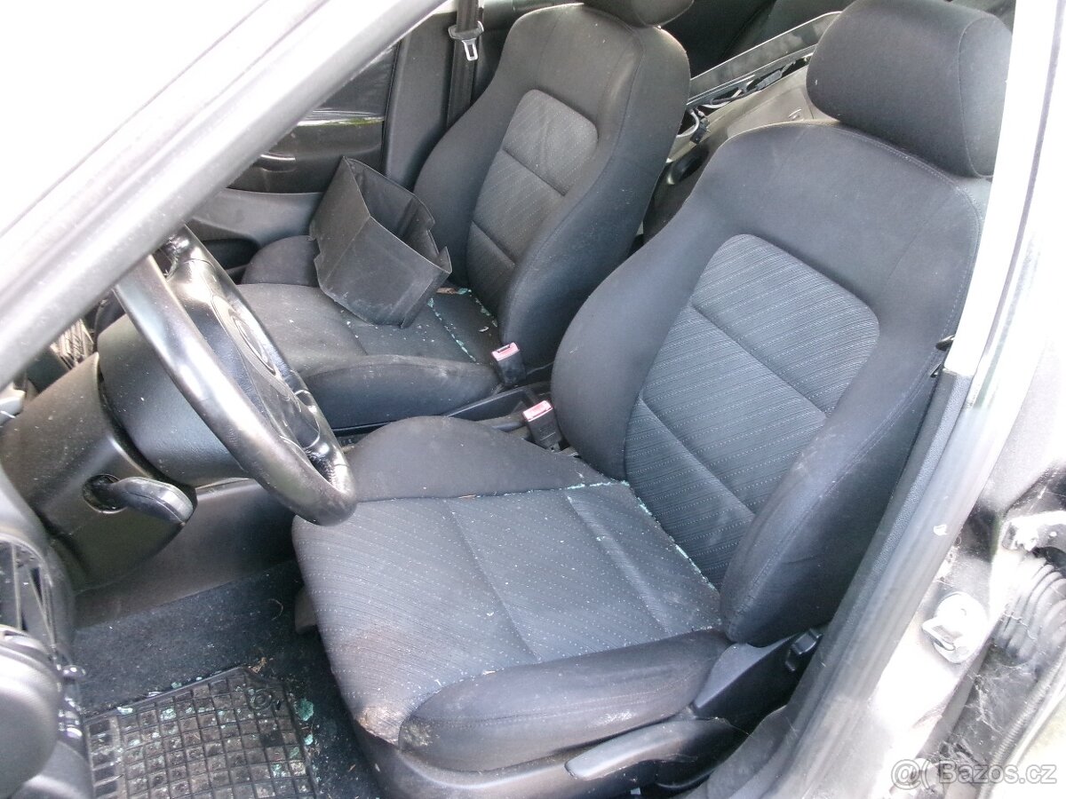 SEAT LEON , TOLEDO 1M -polosporty ,klimatronic ,kapota