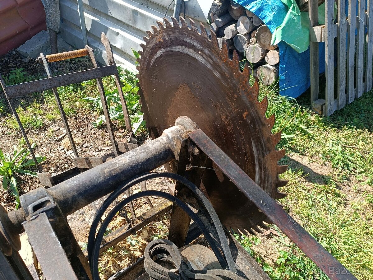 Cirkulárka s kolébkou 380V / 400V 25A