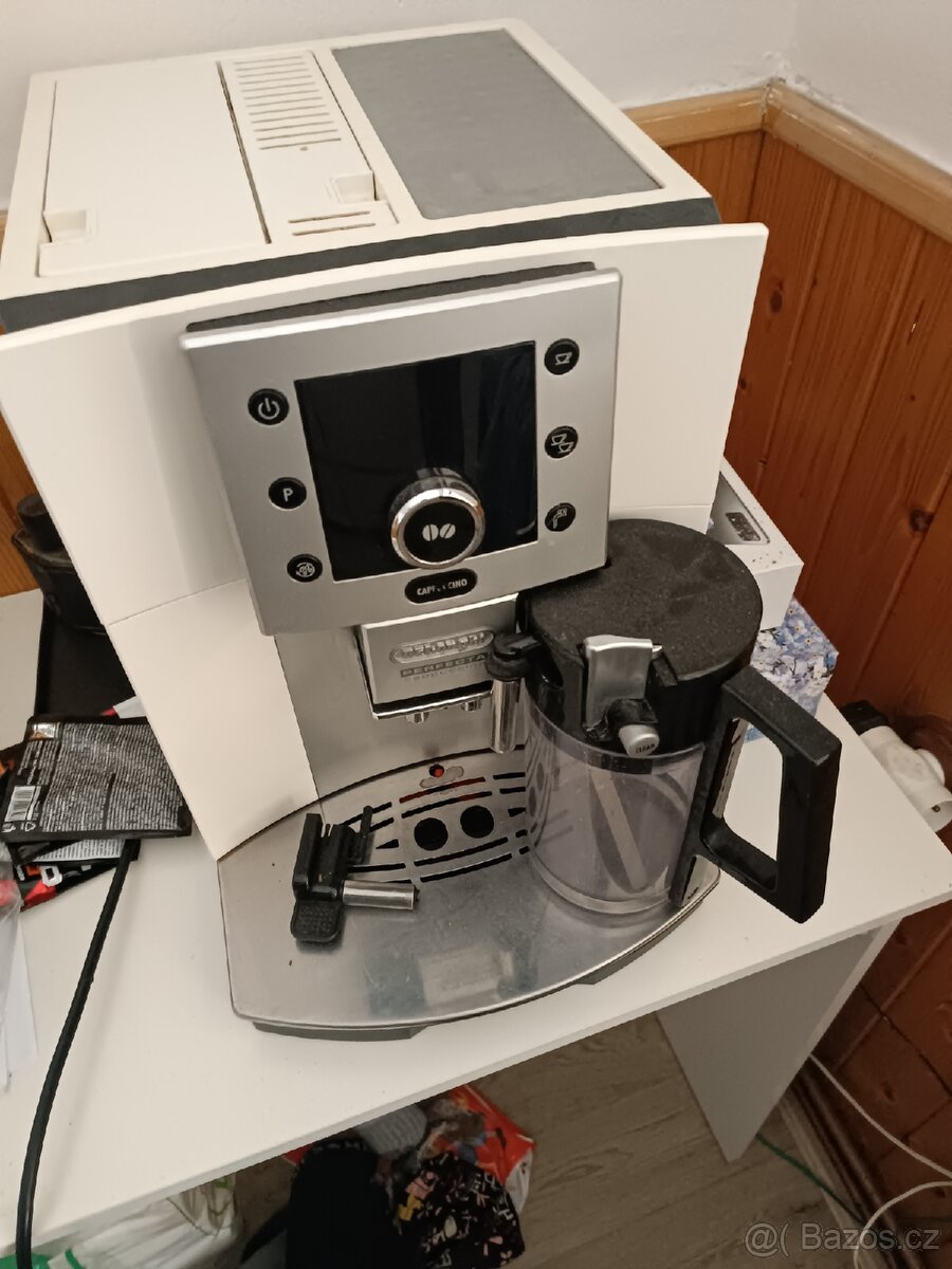 Delonghi capuccino automaticky kavovar