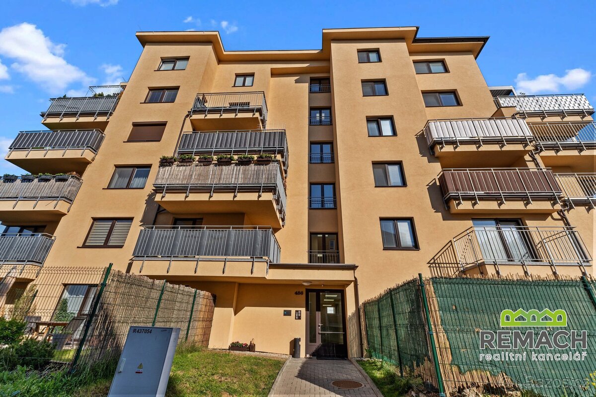 Pronájem byty 2+kk, 52 m2, terasa 6 m2,- Uherské Hradiště - 