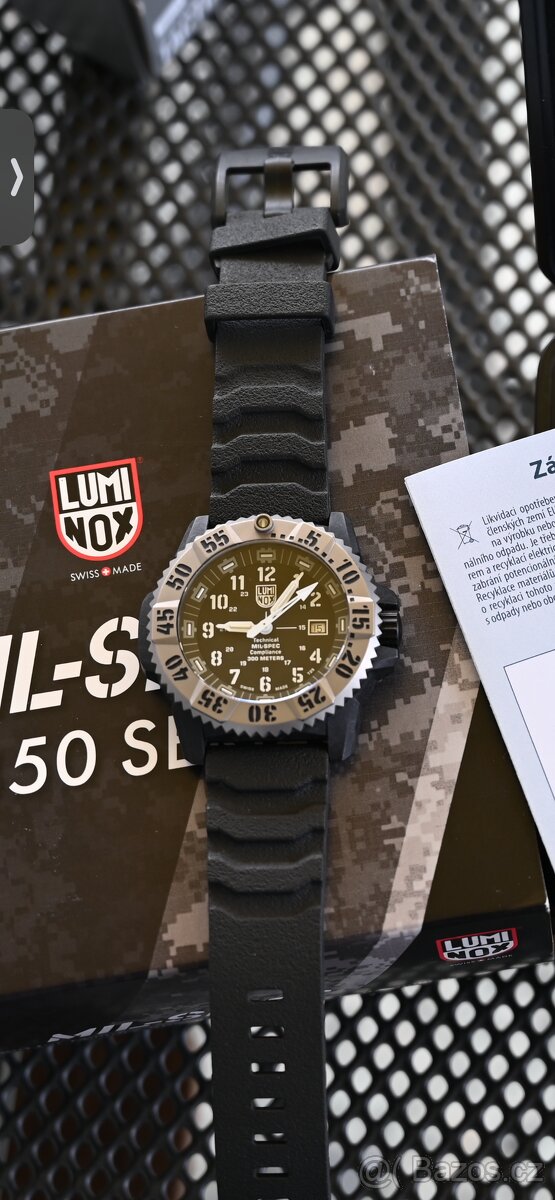 Hodinky LUMINOX MIL-SPEC 3351