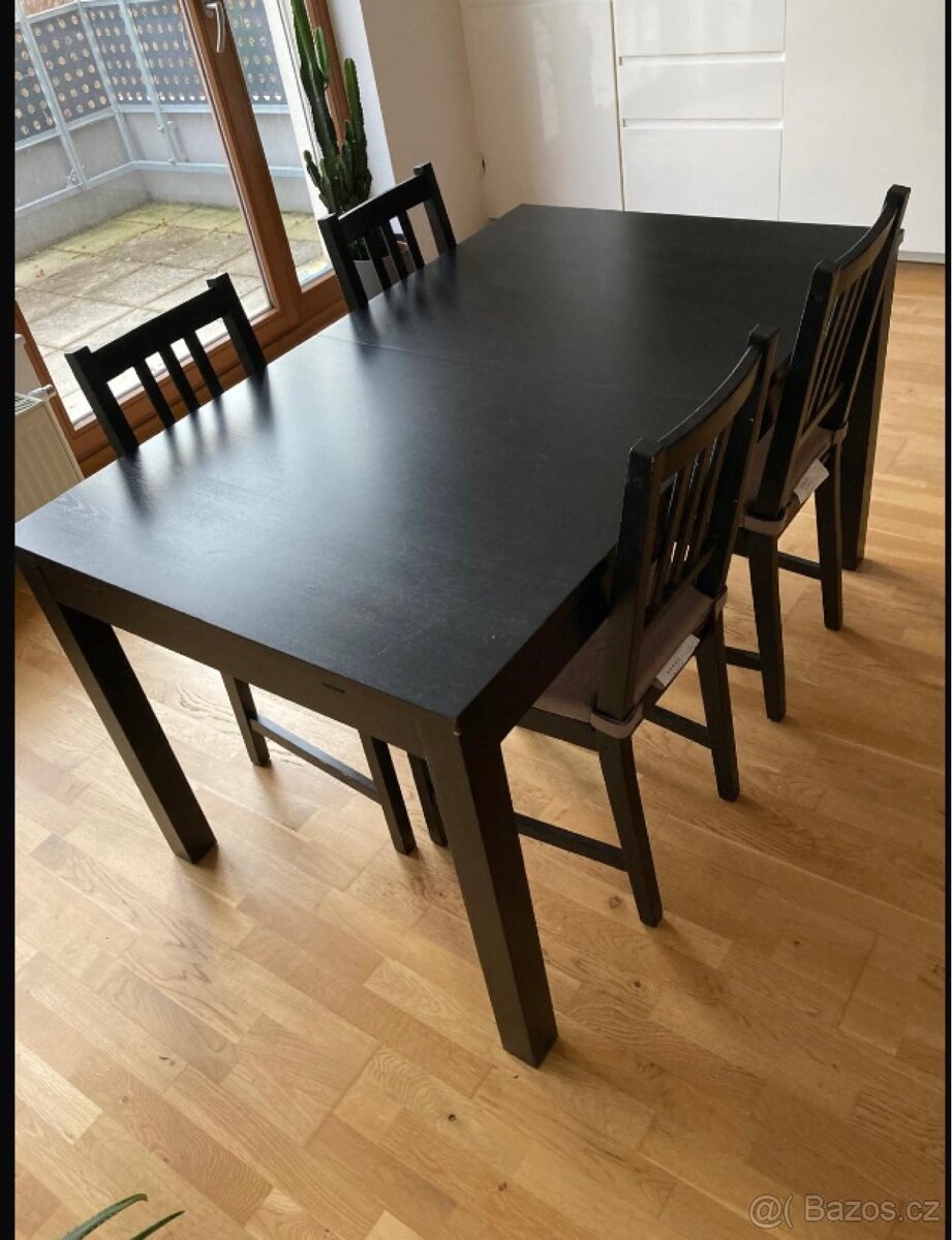 Stůl + 4 židle