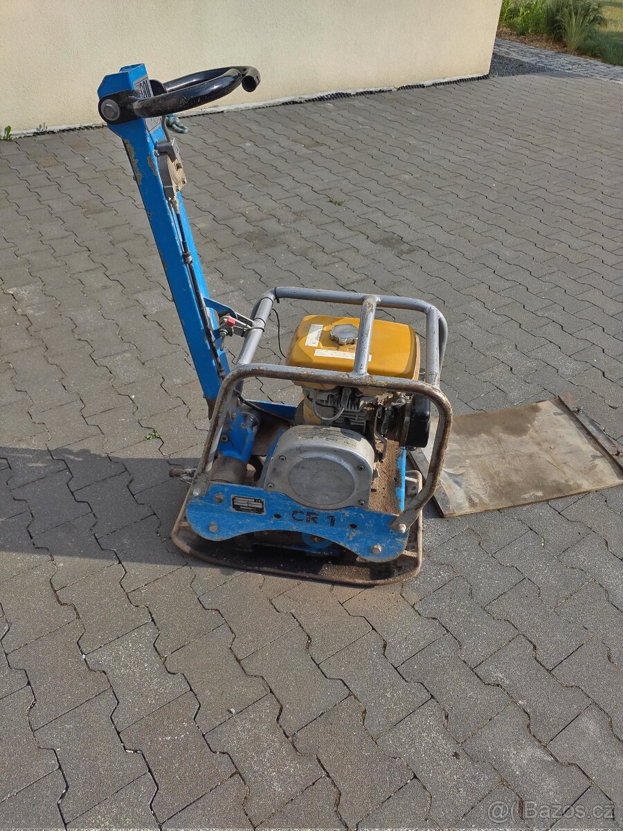 Prodám reverzní vibrační desku Weber cr 1 váha 106 kg