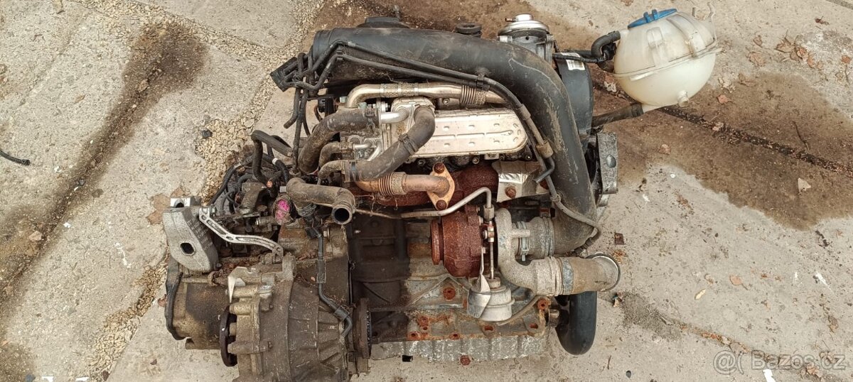 Motor a převodovka golf 1,9 tdi pd