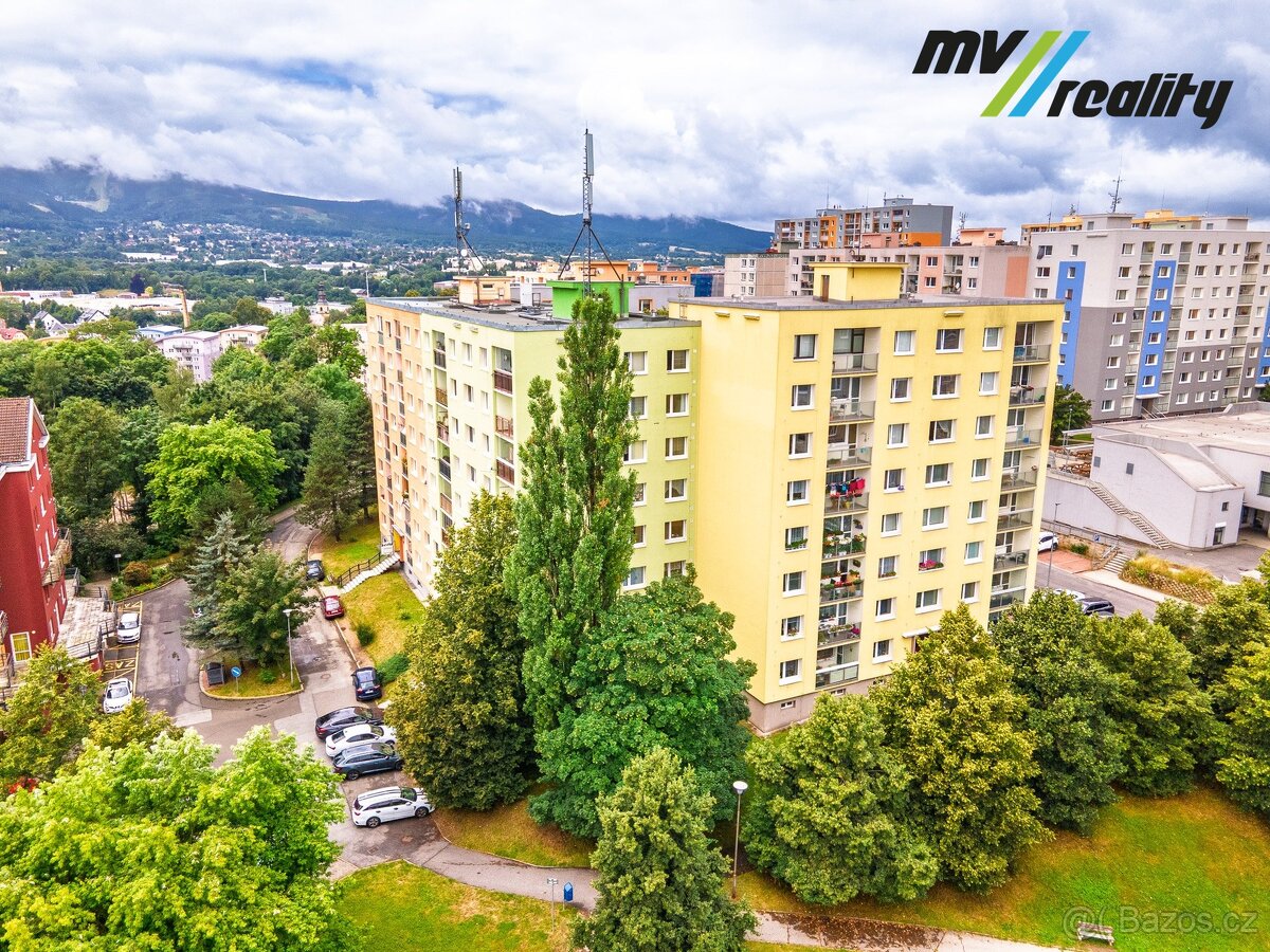 Liberec - Rochlice, prodej bytu 3+1 s lodžií o celkové výměř
