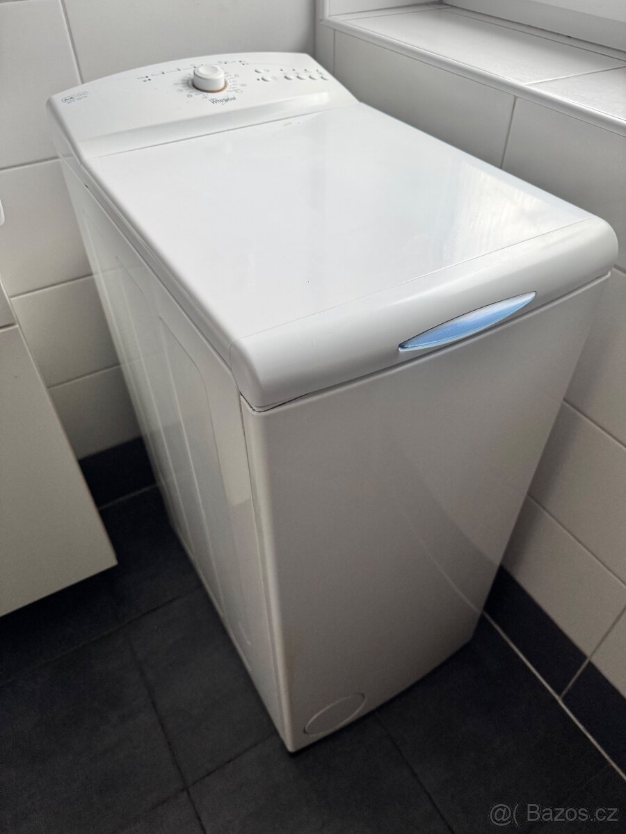 Horem plněná pračka Whirlpool AWE 4519