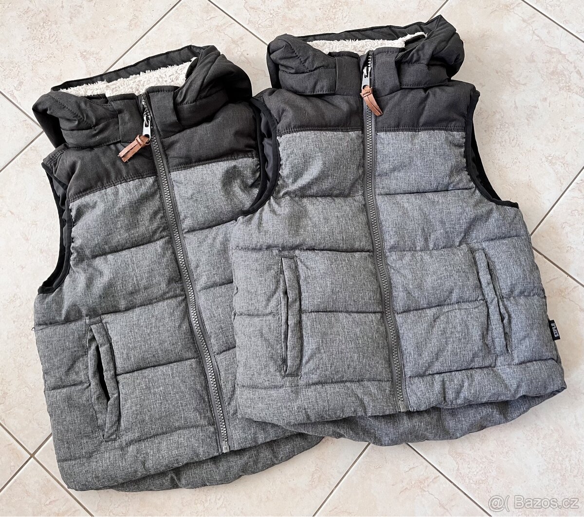Prošívaná vesta, vesty s kapucou H&M vel. 128