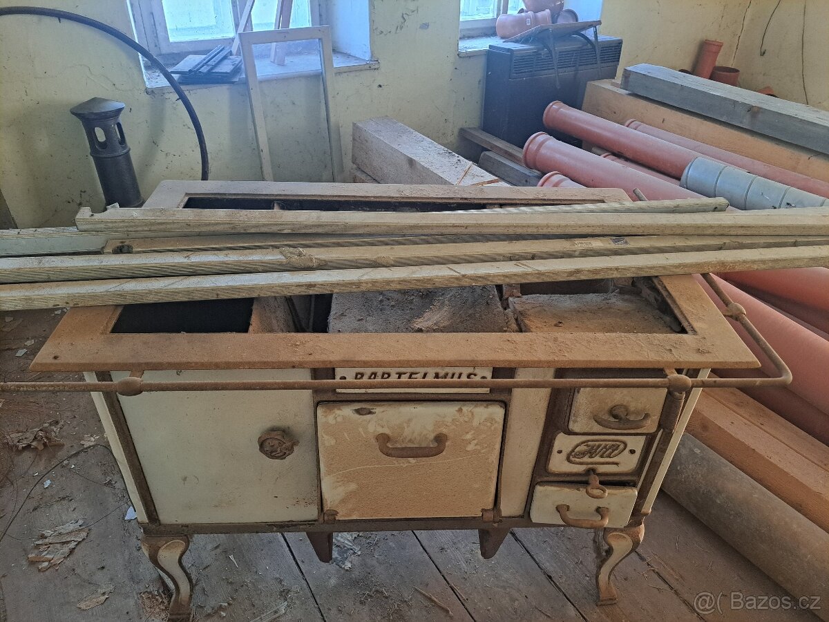 Starožitná kamna Bartelmus k renovacI